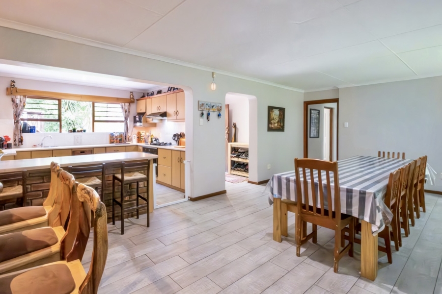 5 Bedroom Property for Sale in Fernridge Western Cape